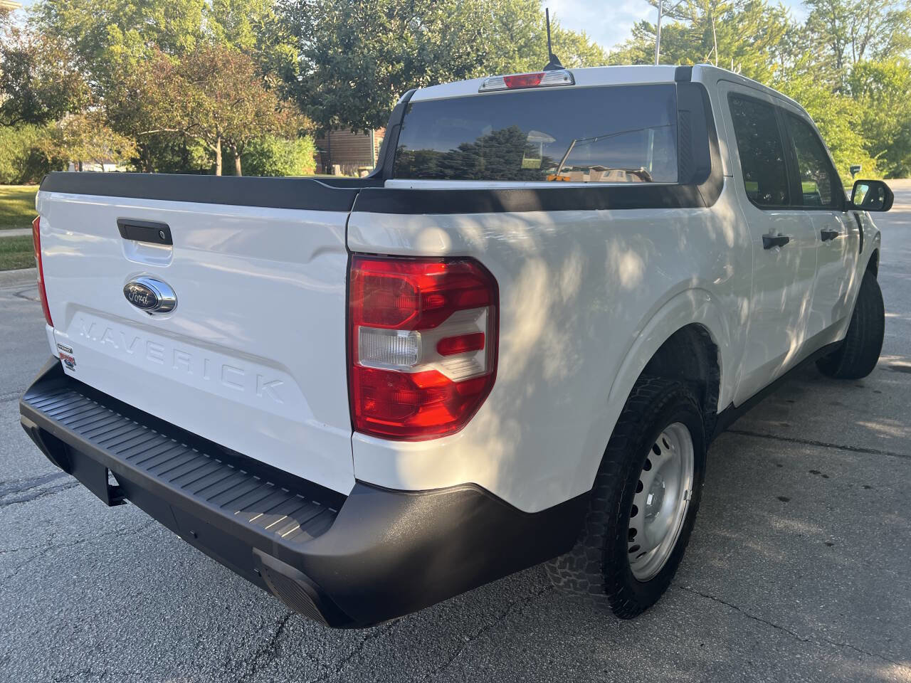 Used 2022 Ford Maverick XL FWD image 6