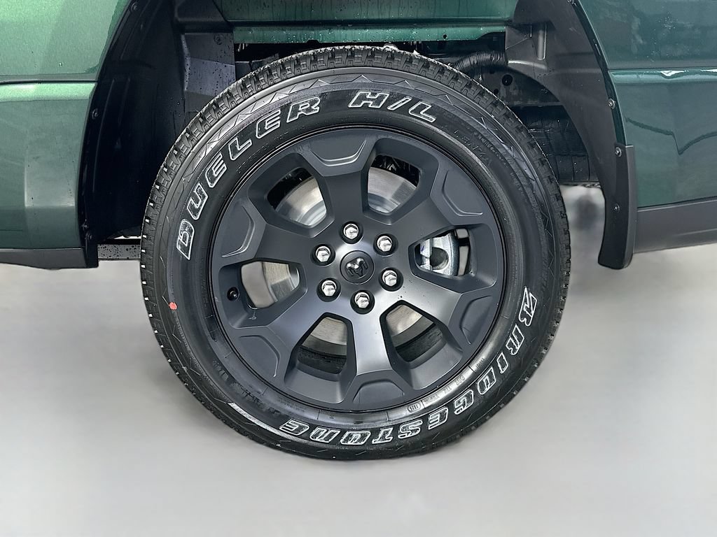 New 2026 RAM 1500 Express AWD/4WD image 16