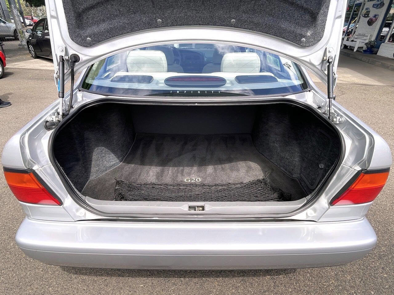 Used 1995 INFINITI G20 FWD image 9