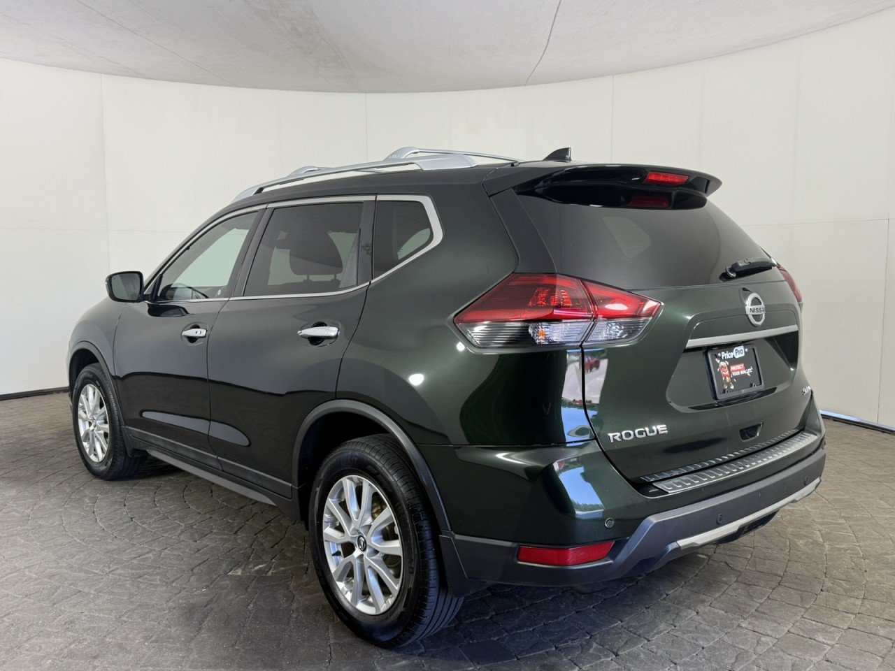 Used 2020 Nissan Rogue SV AWD/4WD image 5