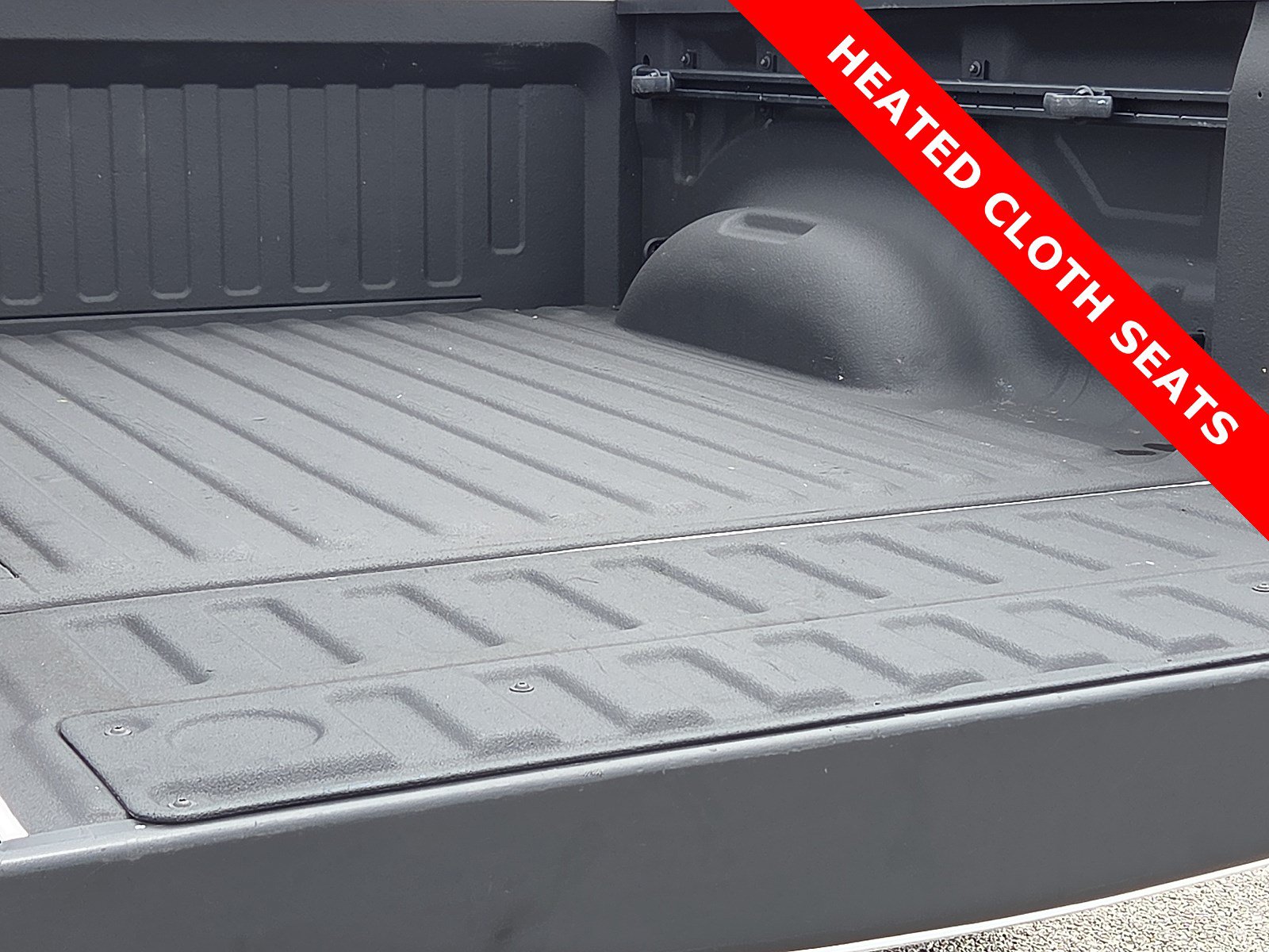 Used 2022 RAM 1500 Big Horn AWD/4WD image 9
