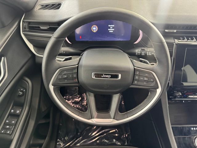 Used 2024 Jeep Grand Cherokee Altitude AWD/4WD image 25