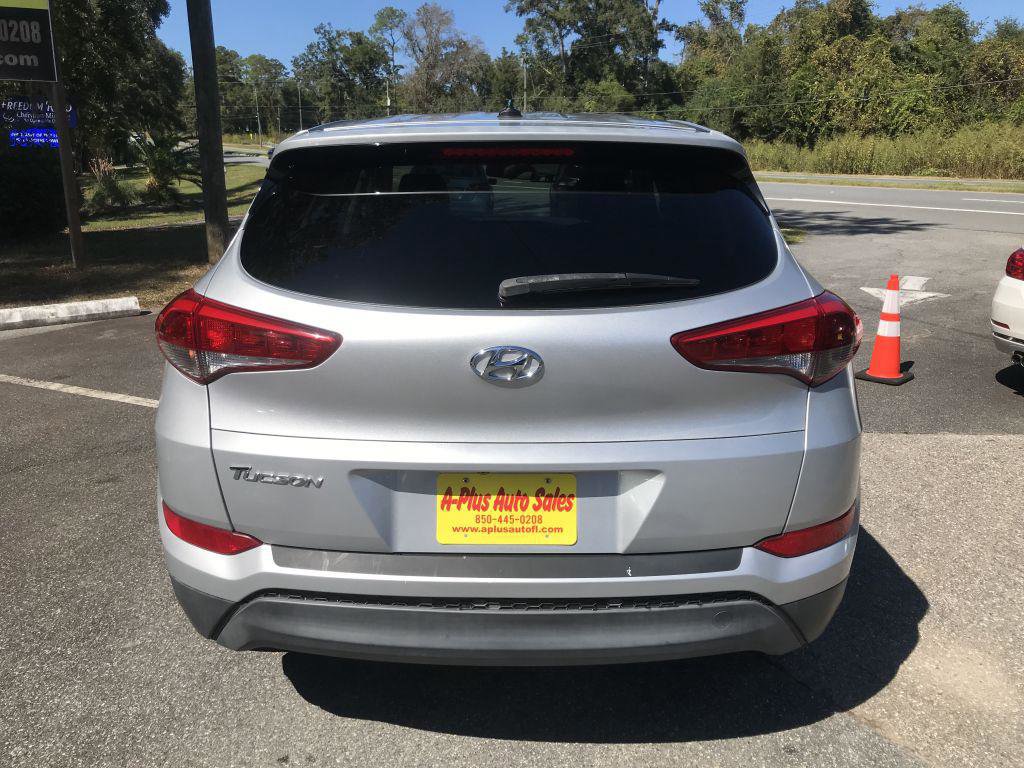 Used 2017 Hyundai Tucson SE image 5