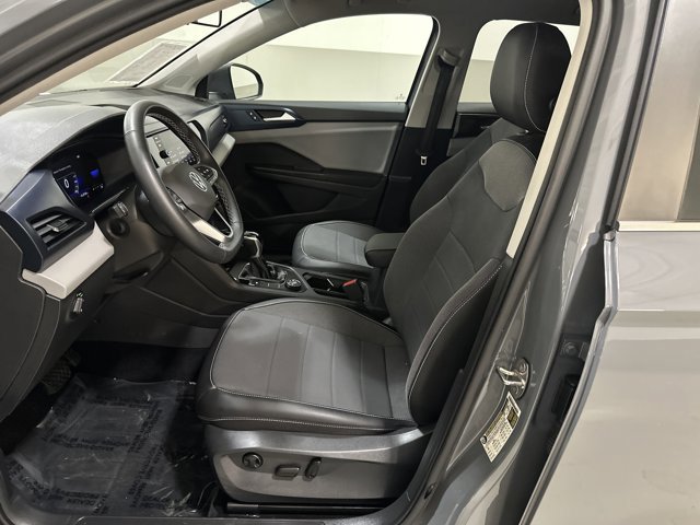 Certified 2022 Volkswagen Taos SE image 15