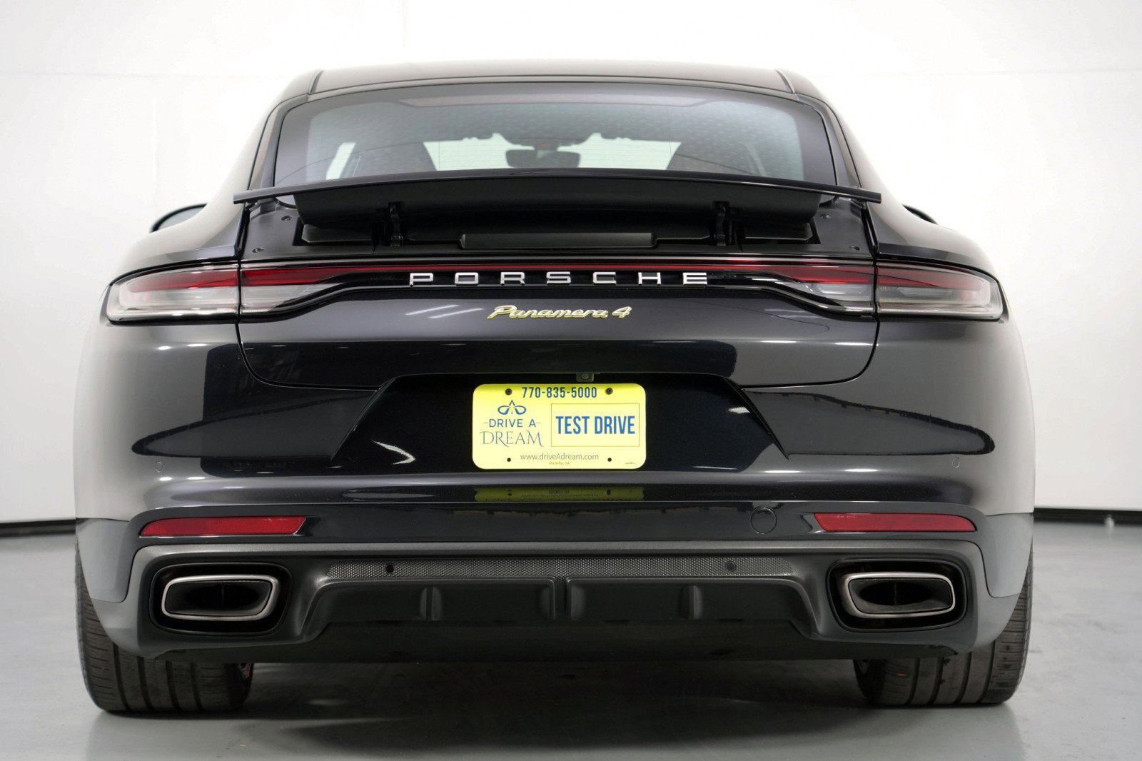 Used 2022 Porsche Panamera 4 w/ Premium Package AWD/4WD image 11