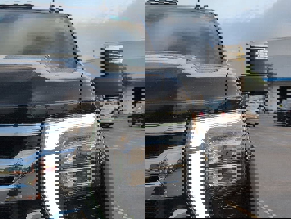 Used 2024 Chevrolet Silverado 3500 High Country w/ High Country Premium Package image 12