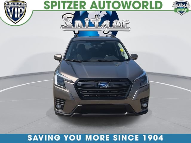 Used 2023 Subaru Forester Limited AWD/4WD image 3