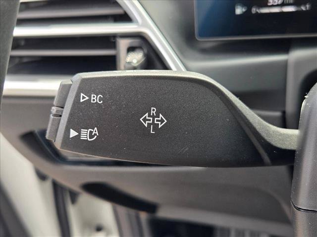 Used 2025 BMW 230i Coupe w/ Premium Package RWD image 15