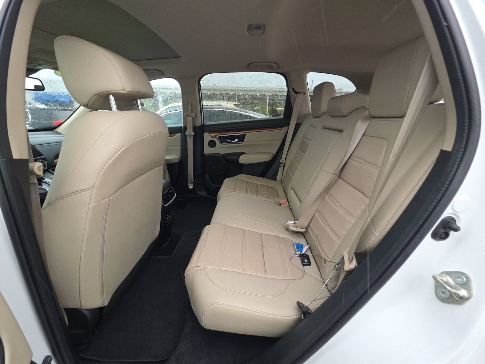 Used 2020 Honda CR-V Touring image 14