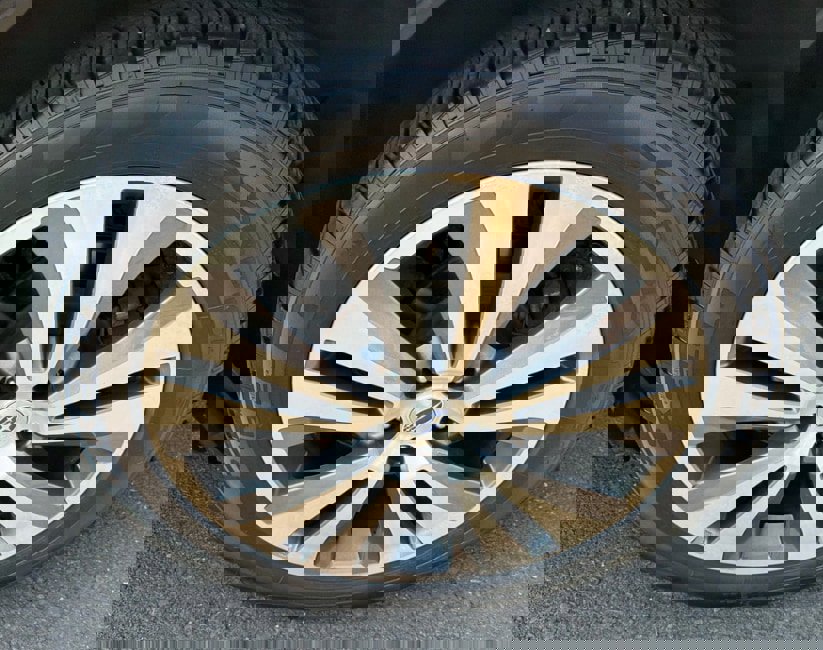 Used 2019 Subaru Ascent Touring image 12