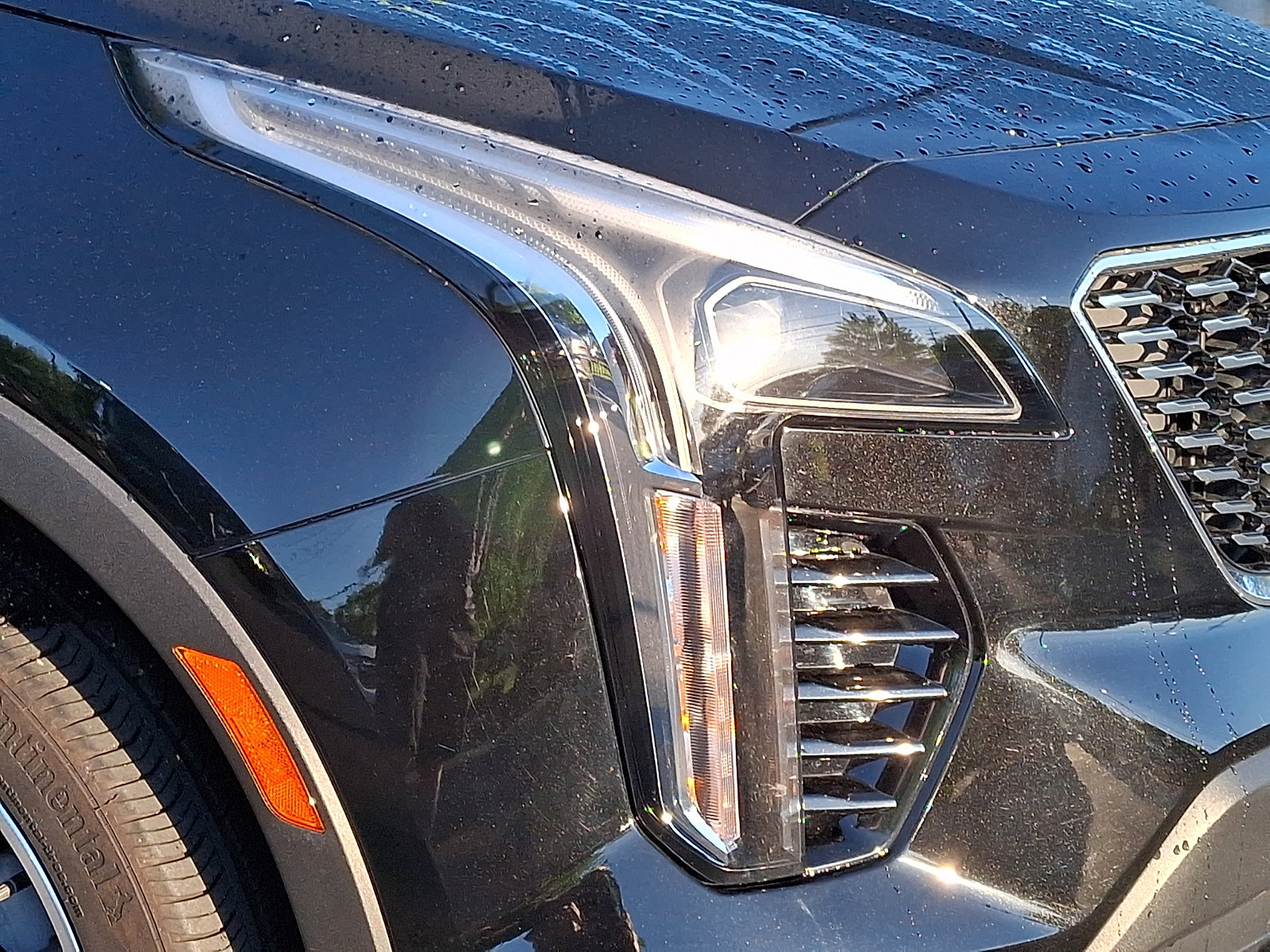 Used 2023 Cadillac XT4 Premium Luxury w/ Cold Weather Package AWD/4WD image 9