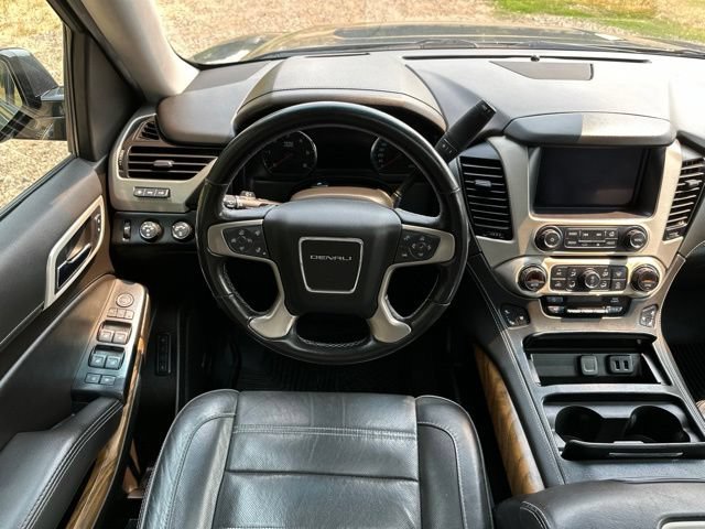 Used 2020 GMC Yukon Denali AWD/4WD image 31