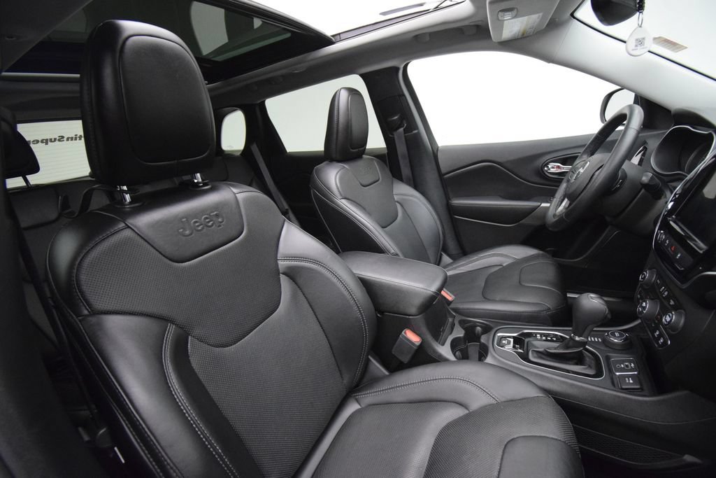 Used 2021 Jeep Cherokee Limited AWD/4WD image 18