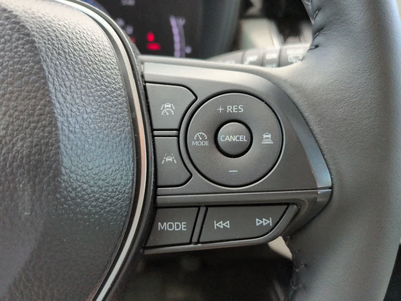 Certified 2026 Toyota Corolla Cross LE FWD image 20