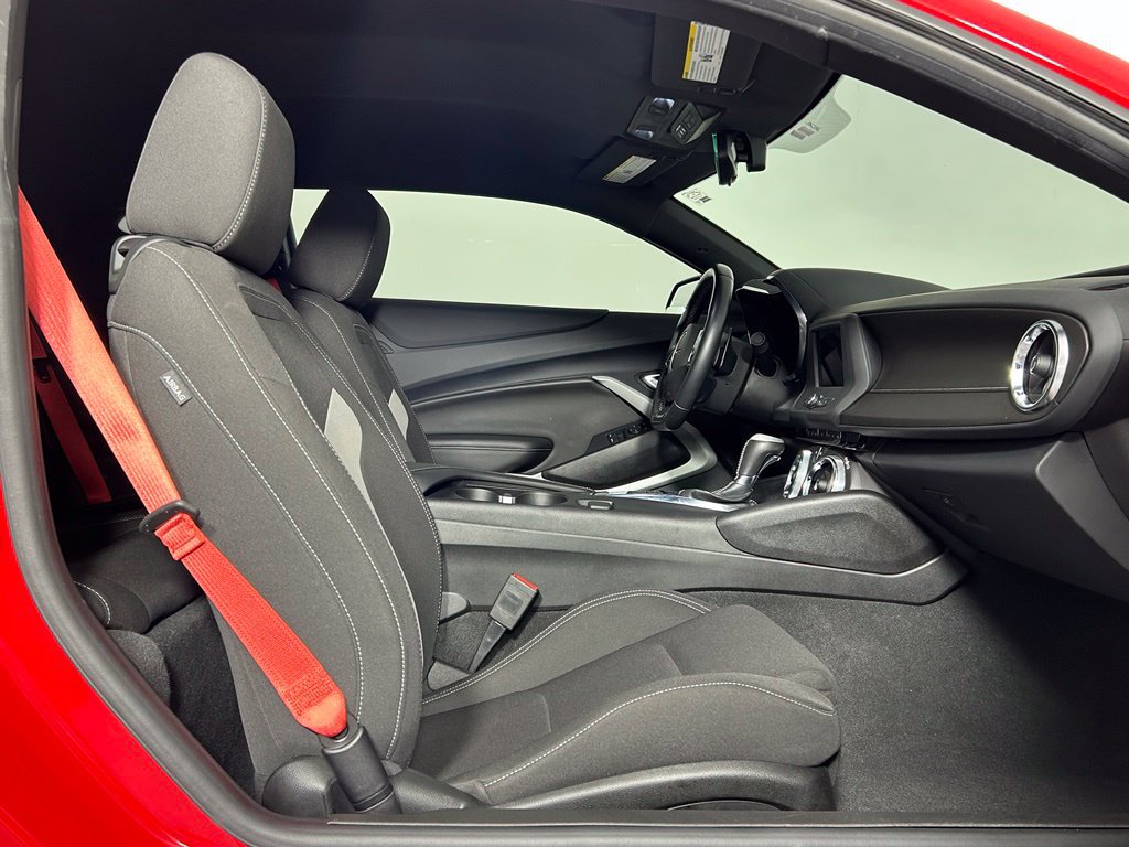 Used 2024 Chevrolet Camaro LT RWD image 11