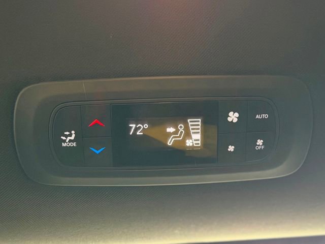 Used 2019 Chrysler Pacifica Touring Plus w/ S Appearance Package FWD image 38