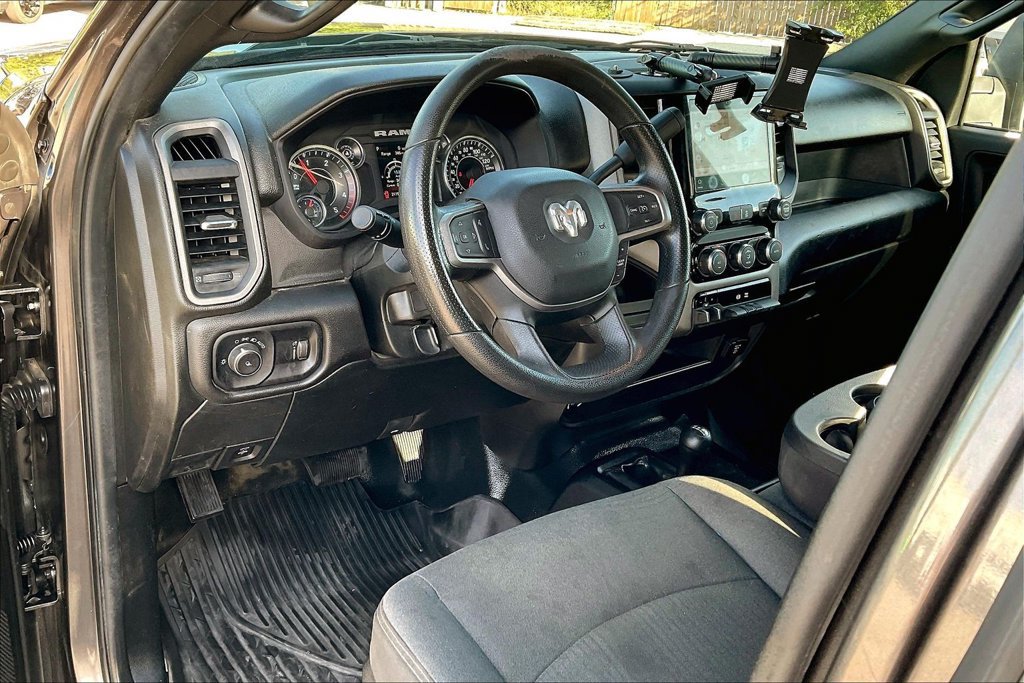 Used 2024 RAM 3500 Tradesman w/ Chrome Appearance Group AWD/4WD image 23