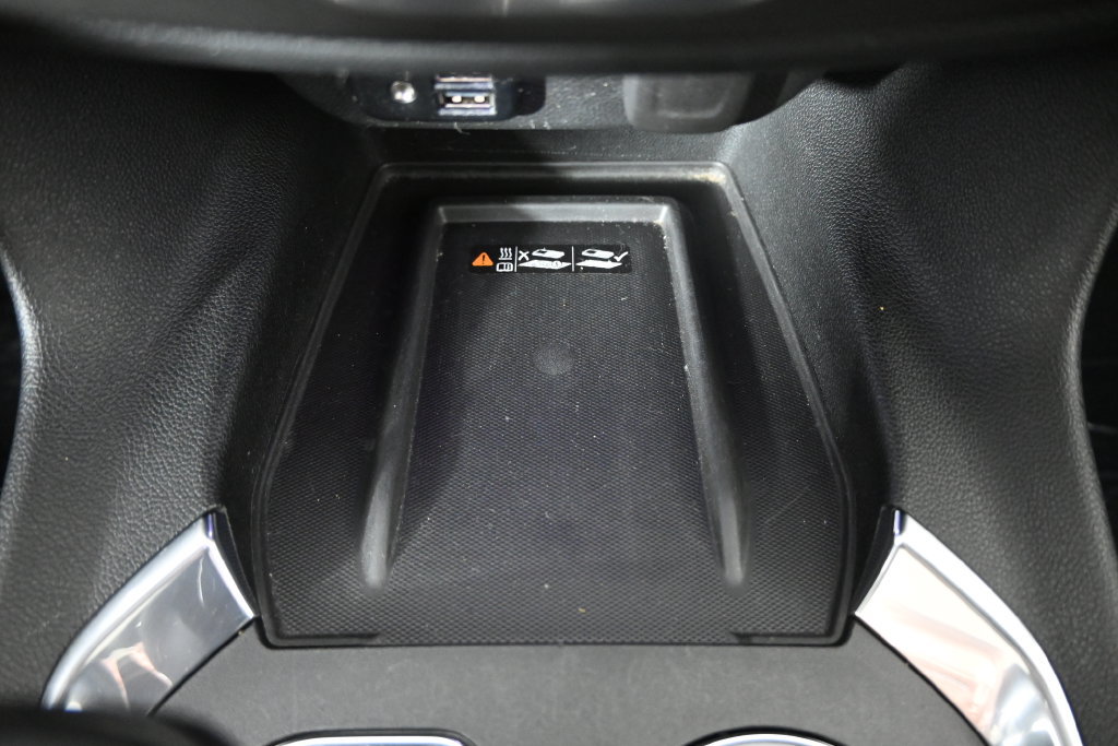 Used 2023 Chevrolet Traverse High Country w/ LPO, Floor Liner Package AWD/4WD image 33