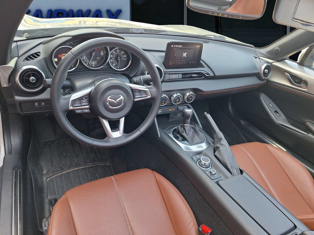 Used 2022 MAZDA MX-5 Miata RF Grand Touring RWD image 14