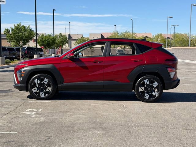 Used 2024 Hyundai Kona SEL FWD image 2