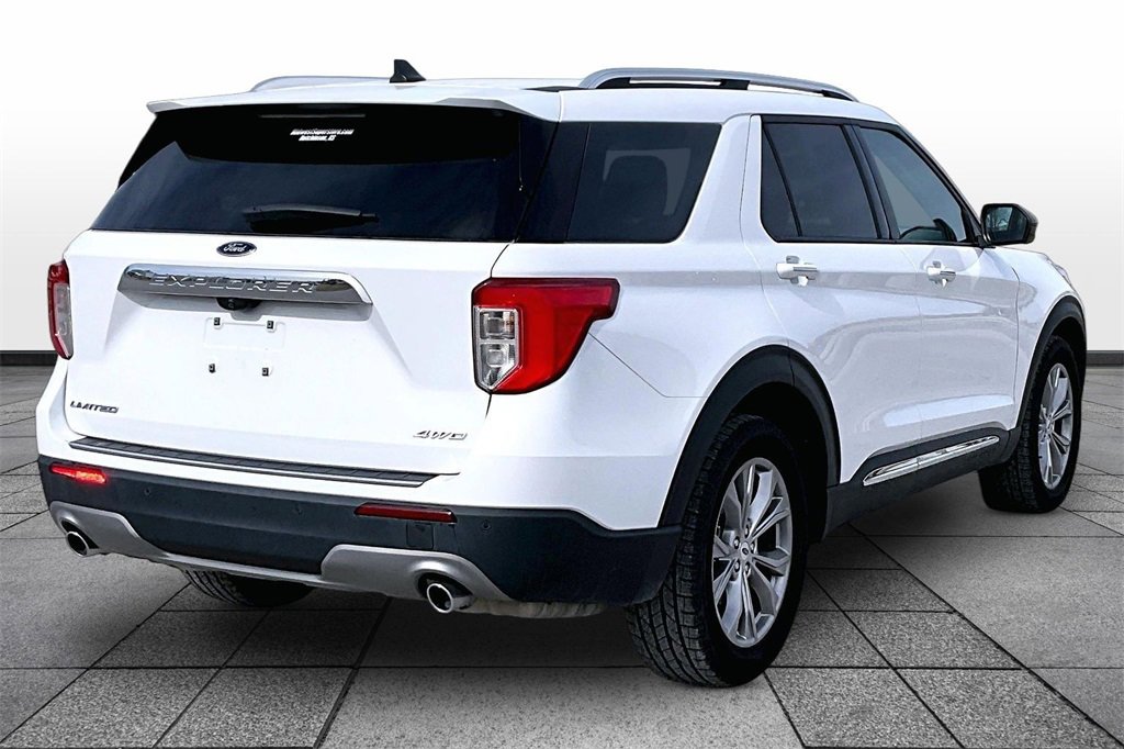 Used 2023 Ford Explorer Limited image 11