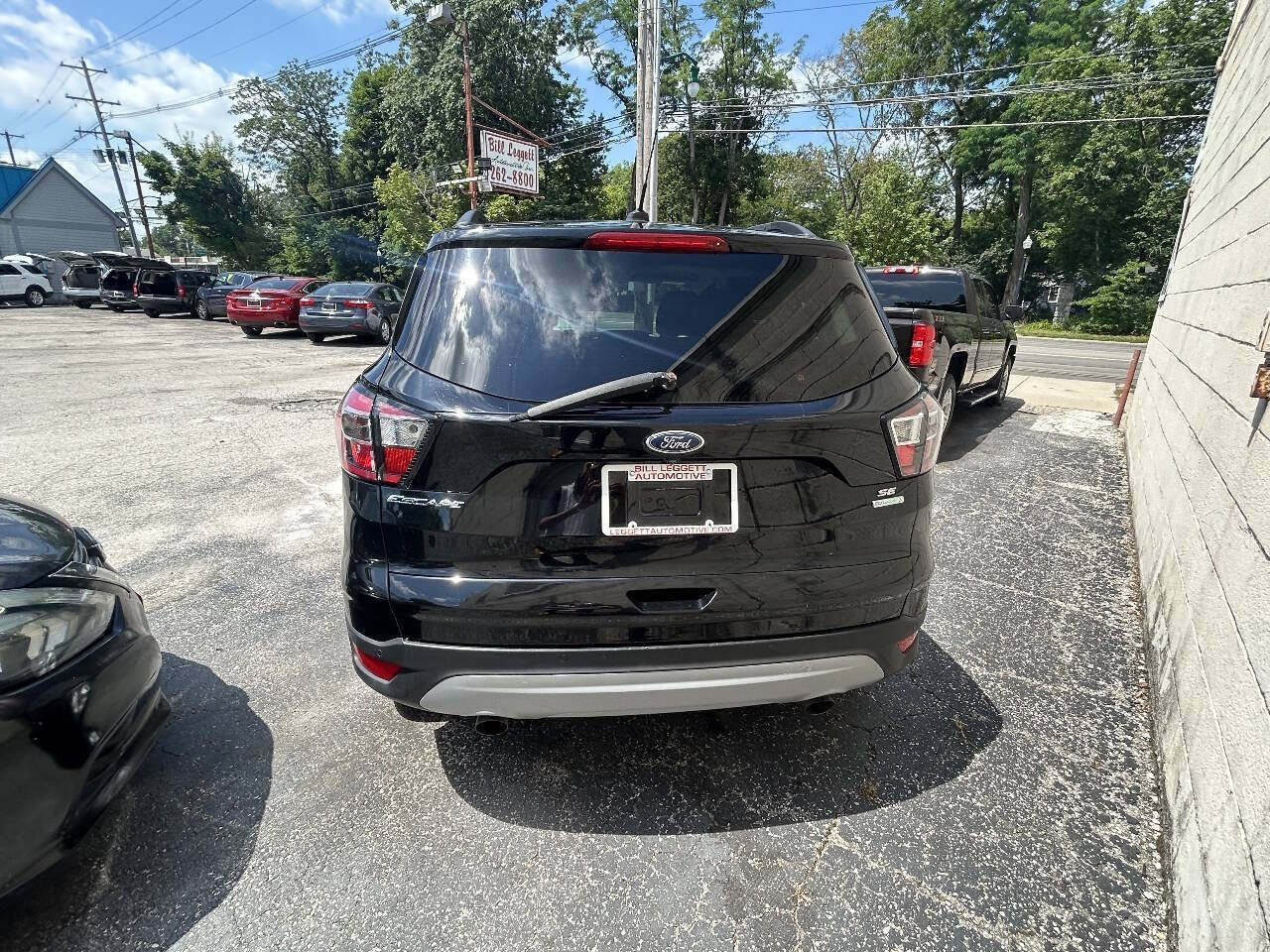 Used 2017 Ford Escape SE w/ Equipment Group 201A FWD image 11