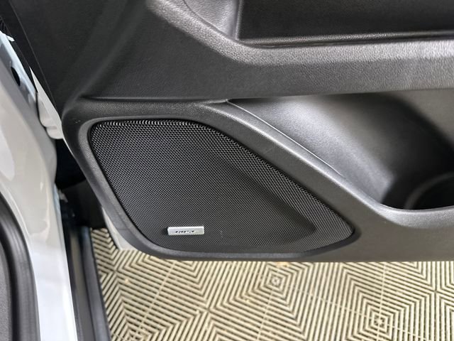 Used 2023 GMC Terrain SLT w/ Infotainment Package II image 29