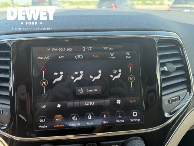 Used 2020 Jeep Grand Cherokee Limited AWD/4WD image 21