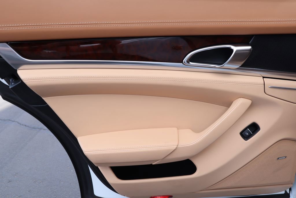 Used 2014 Porsche Panamera Turbo image 25