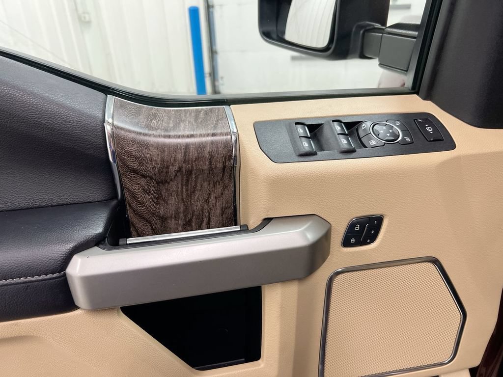 Used 2017 Ford F350 Lariat w/ Lariat Value Package AWD/4WD image 21