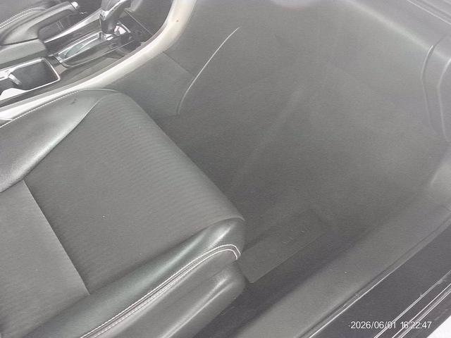 Used 2017 Honda Accord Sport image 14