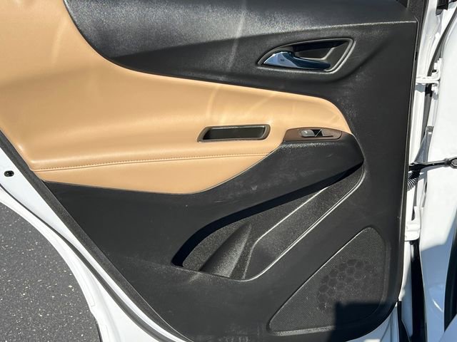 Used 2023 Chevrolet Equinox Premier image 35