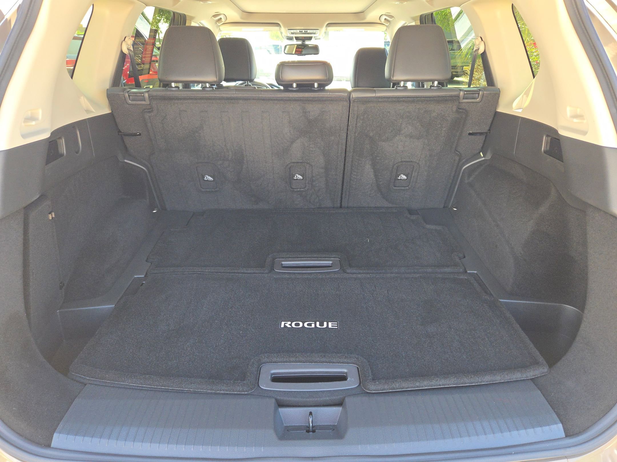 Certified 2024 Nissan Rogue Platinum image 25