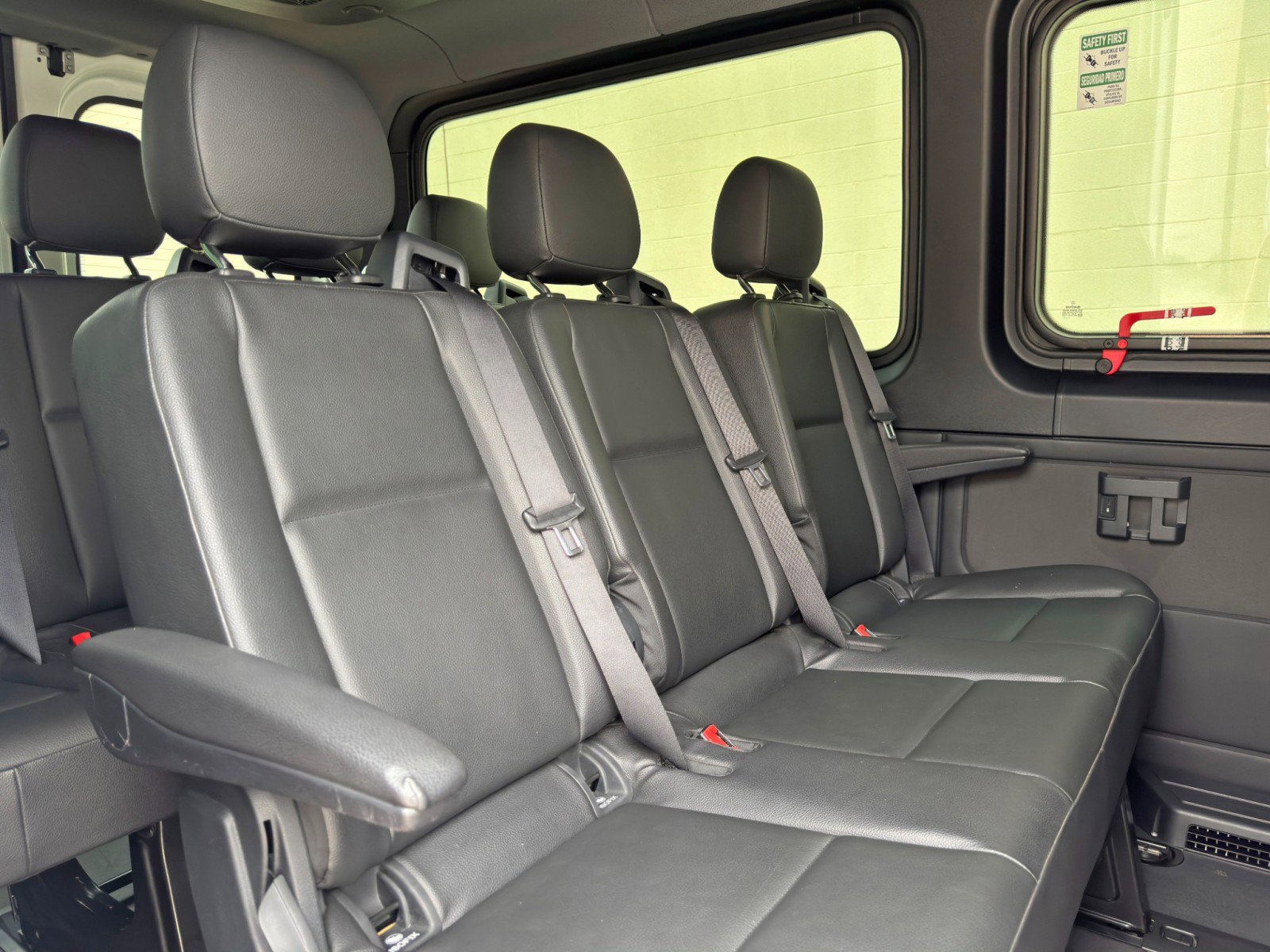 Used 2020 Mercedes-Benz Sprinter 2500 image 33