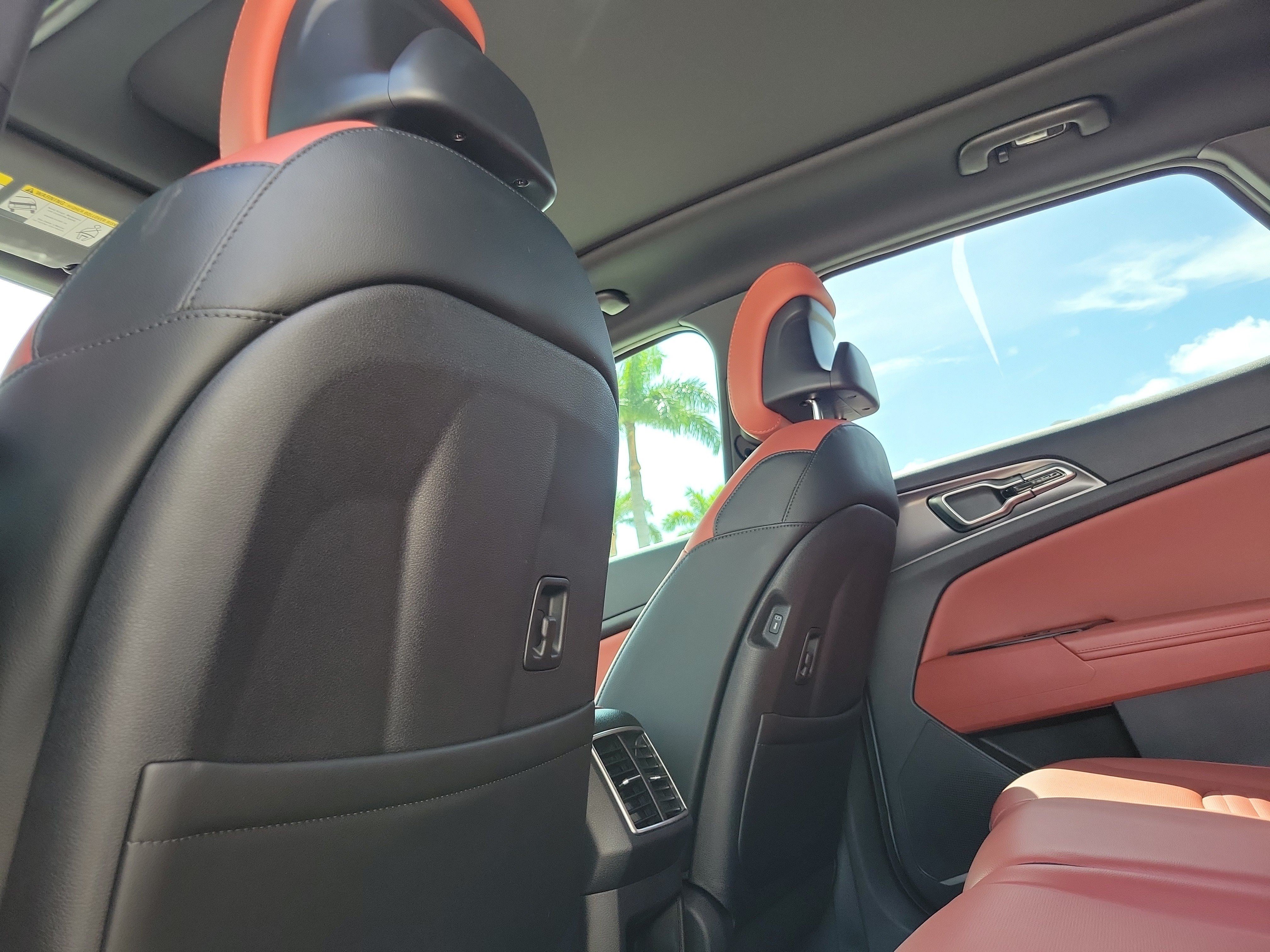 Used 2024 Kia Sportage SX FWD image 14