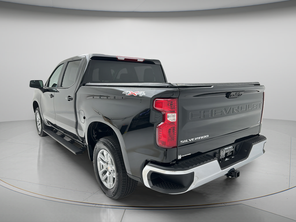 Used 2025 Chevrolet Silverado 1500 LT AWD/4WD image 5