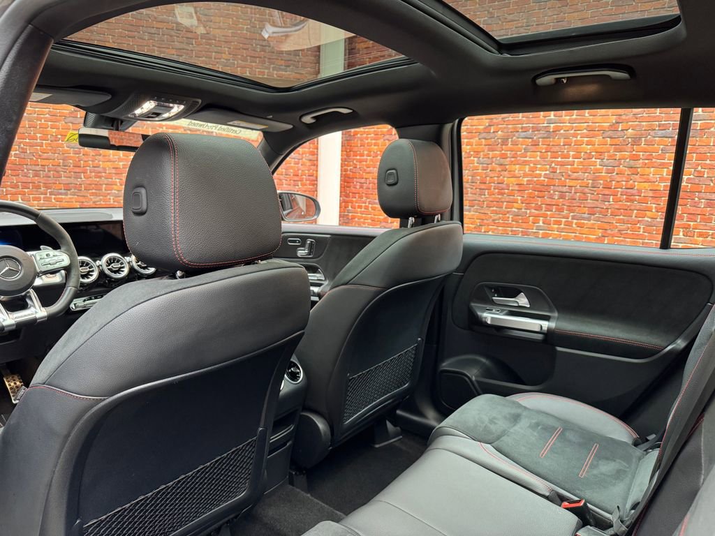 Certified 2022 Mercedes-Benz GLB 35 AMG 4MATIC image 25