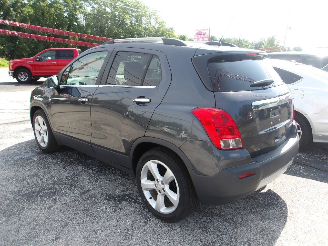 Used 2016 Chevrolet Trax LTZ w/ LPO, Cargo Package FWD image 5