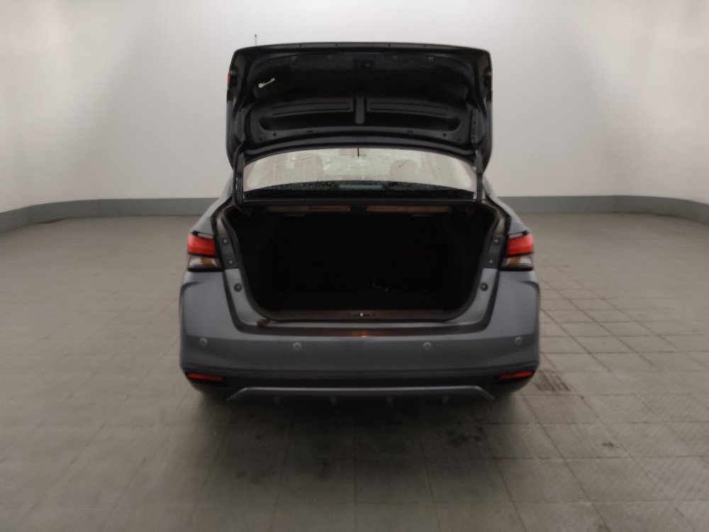 Used 2020 Nissan Versa S FWD image 29