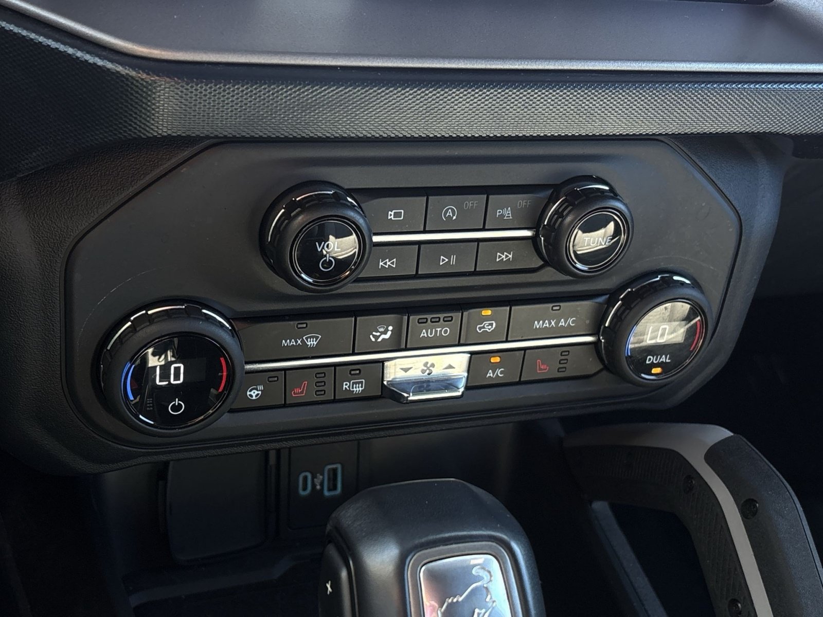 Used 2023 Ford Bronco Outer Banks AWD/4WD image 21