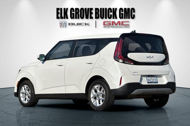 Used 2023 Kia Soul LX w/ Option Group 015 image 6