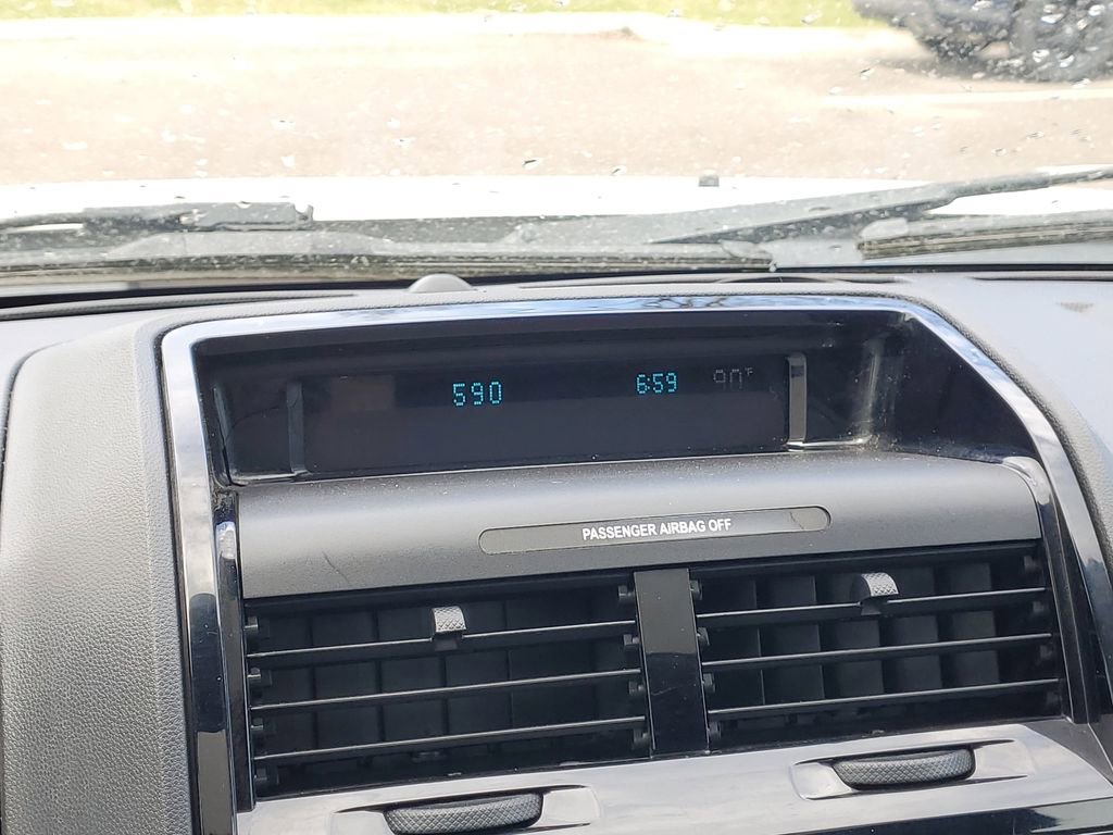 Used 2012 Ford Escape Limited w/ Class II Trailer Towing Pkg AWD/4WD image 21