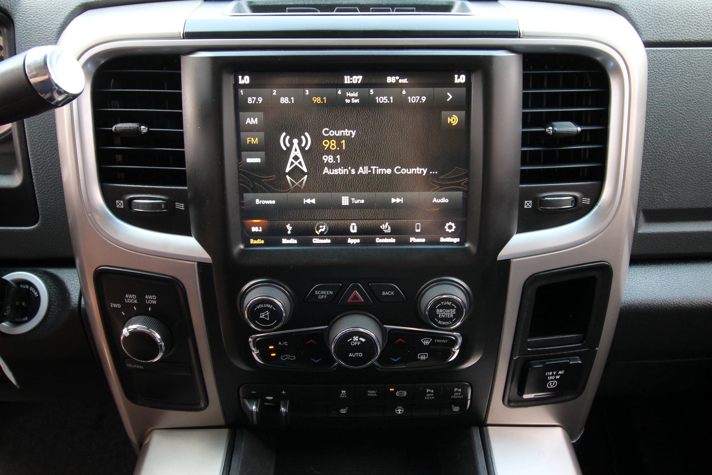 Used 2018 RAM 3500 Big Horn AWD/4WD image 29