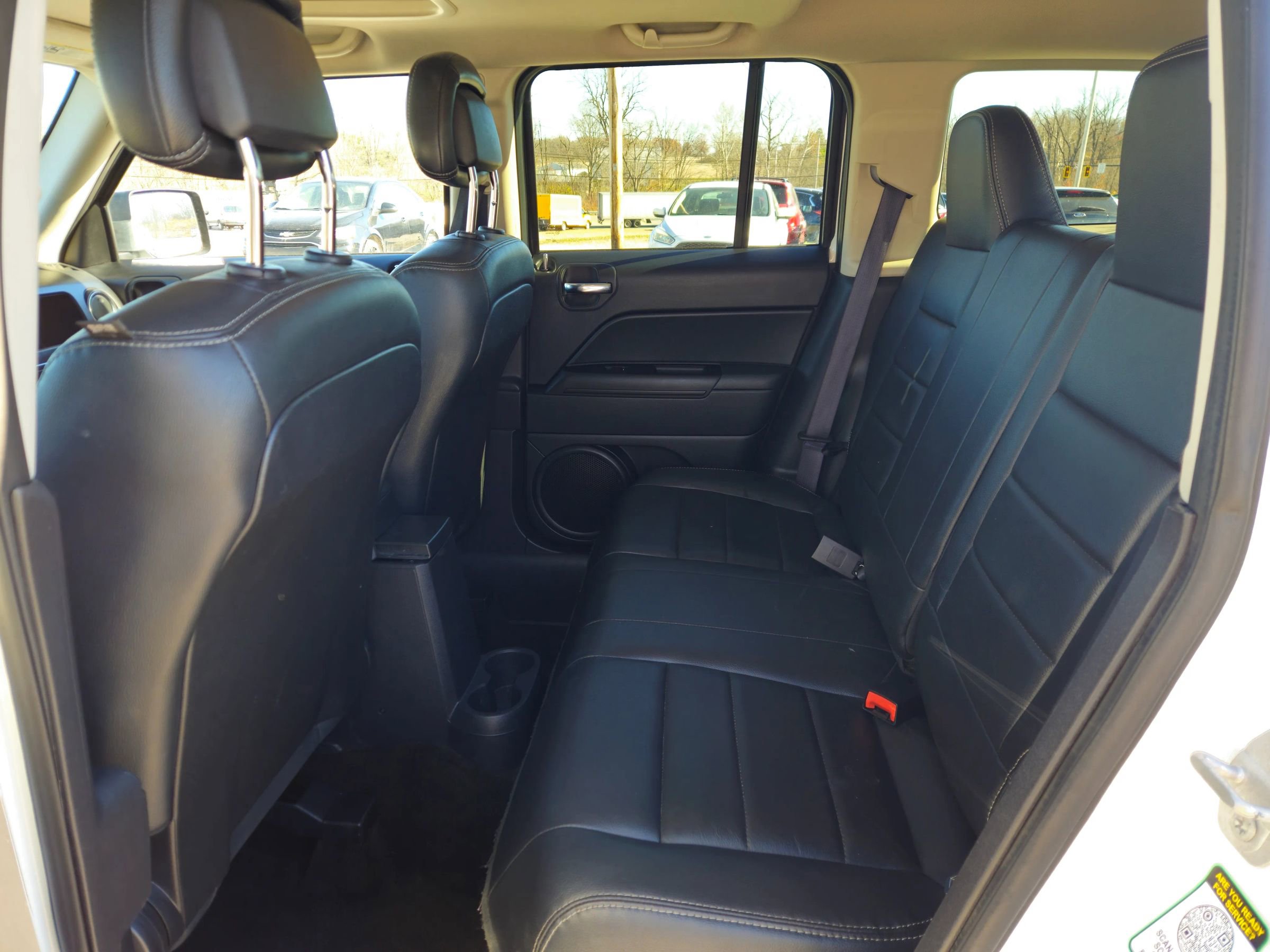 Used 2016 Jeep Patriot High Altitude image 15