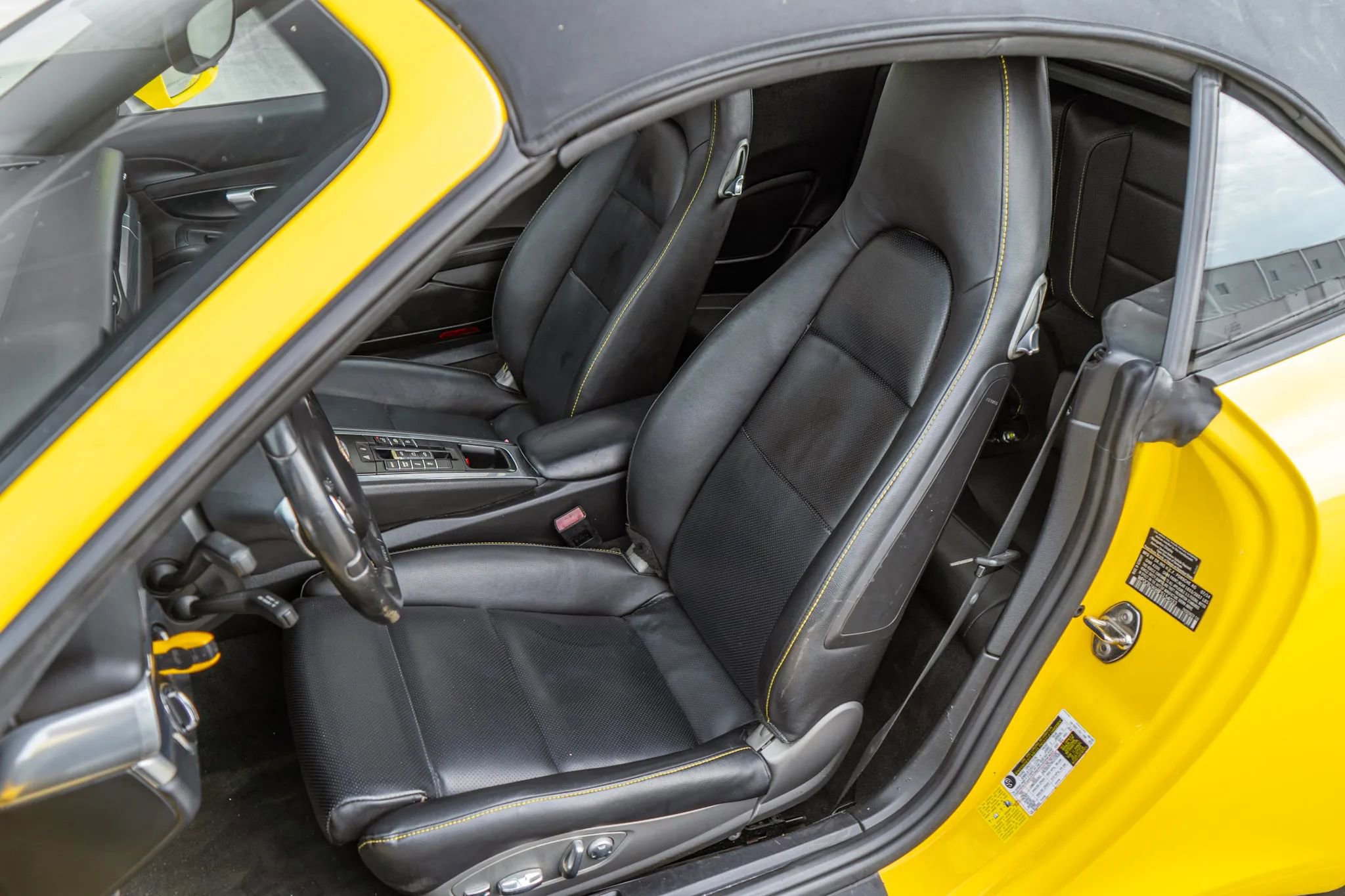 Used 2015 Porsche 911 Carrera S image 10