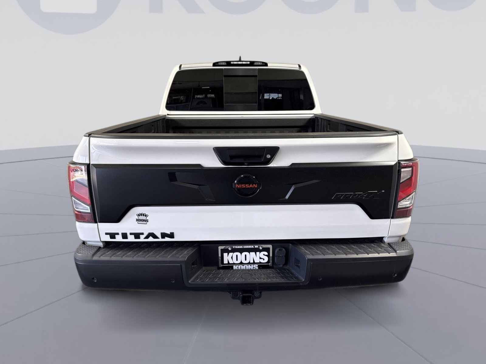 Used 2022 Nissan Titan PRO-4X w/ Off Road Protection Package AWD/4WD image 26