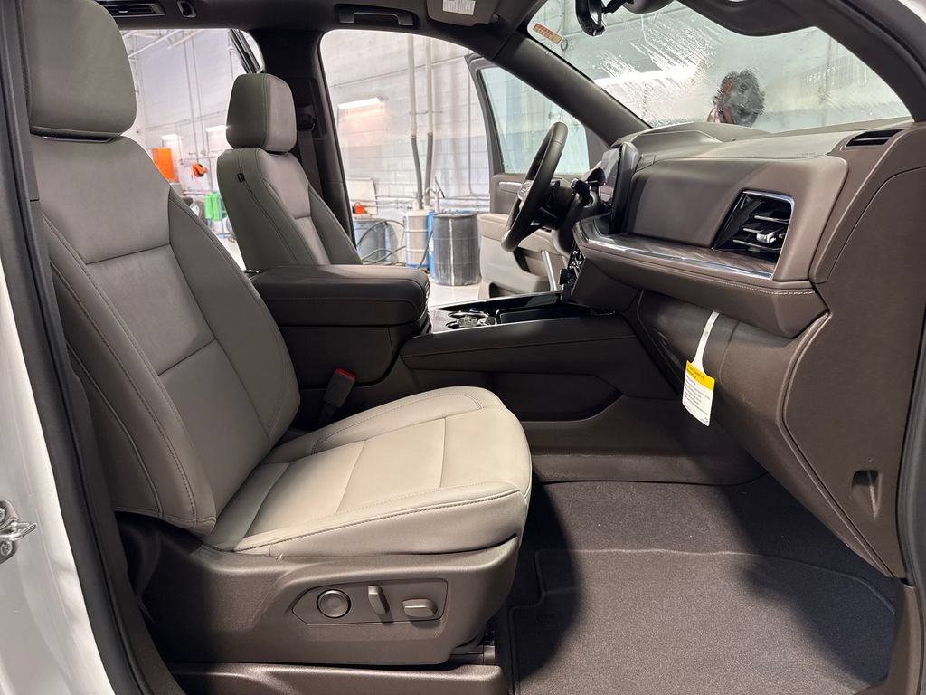 New 2026 Chevrolet Tahoe Z71 w/ Z71 Off-Road Package AWD/4WD image 36