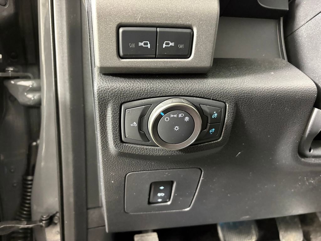 Certified 2018 Ford F150 Raptor w/ Equipment Group 802A Luxury AWD/4WD image 13