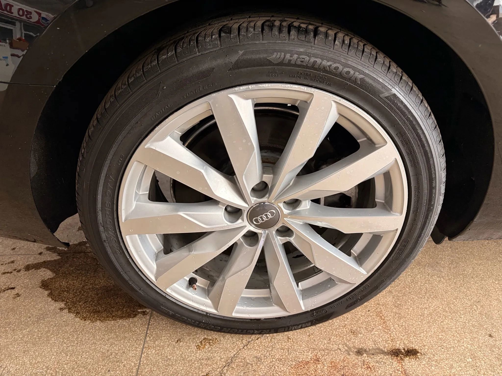 Used 2017 Audi A4 2.0T Premium w/ Convenience Package image 88