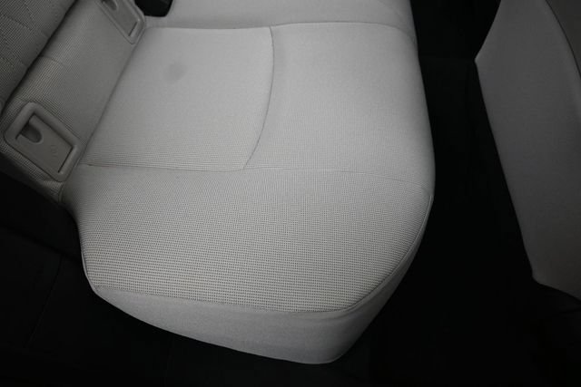Used 2025 Toyota Corolla Cross LE AWD/4WD image 16